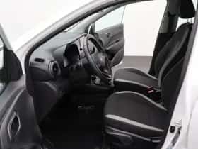 Hyundai i10 (2023) thumbnail 12