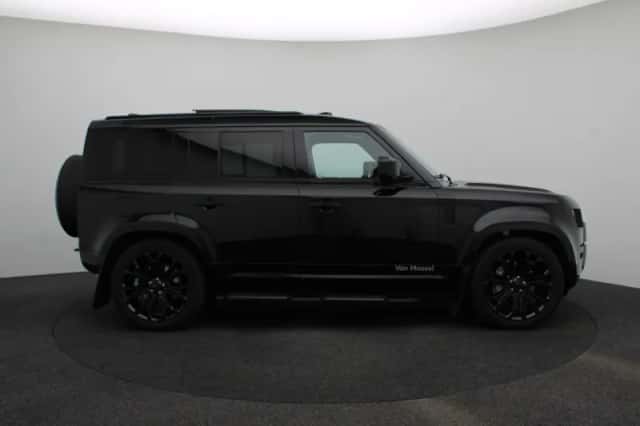 Land Rover Defender (2026) thumbnail 6