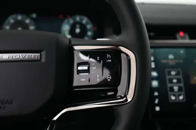 Land Rover Range Rover Evoque (2026) thumbnail 17
