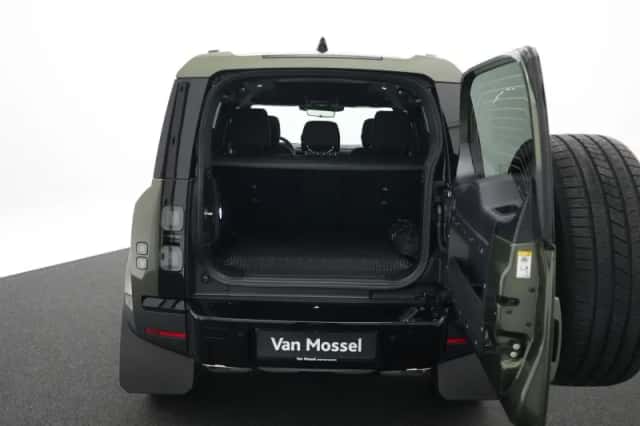 Land Rover Defender (2026) thumbnail 14