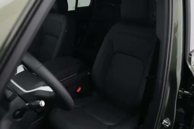 Land Rover Defender (2026) thumbnail 19