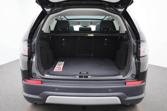 Land Rover Discovery Sport (2023) thumbnail 11