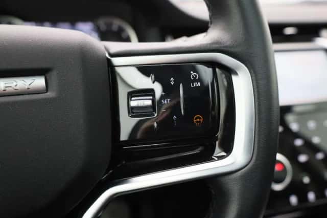 Land Rover Discovery Sport (2023) thumbnail 25