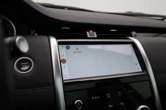 Land Rover Discovery Sport (2023) thumbnail 31