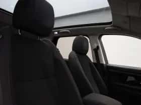 Land Rover Discovery Sport thumbnail 38