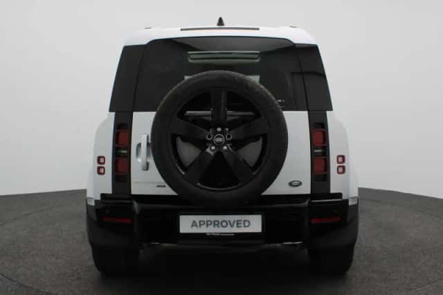 Land Rover Defender (2023) thumbnail 6