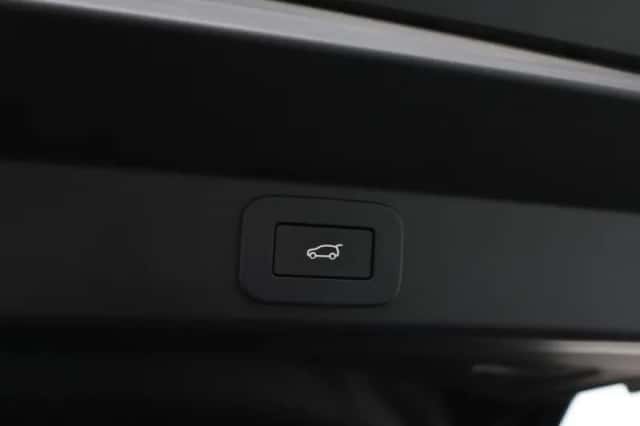 Land Rover Range Rover Sport (2023) thumbnail 34