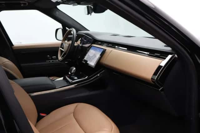 Land Rover Range Rover Sport (2023) thumbnail 35