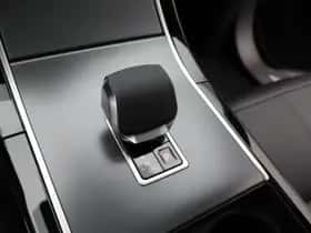 Land Rover Range Rover Velar (2025) thumbnail 19