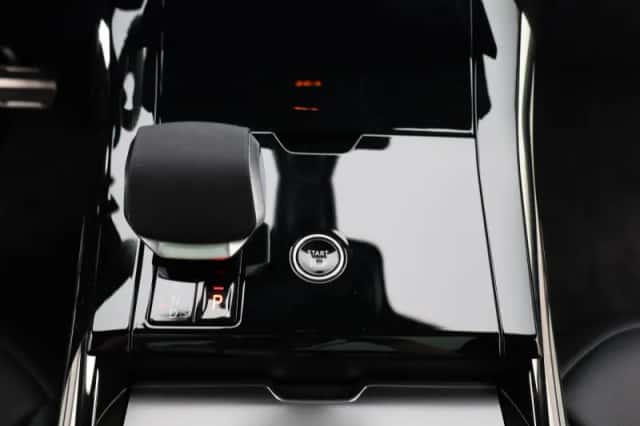 Land Rover Range Rover Sport (2026) thumbnail 11