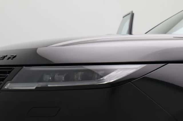 Land Rover Range Rover Sport (2026) thumbnail 15