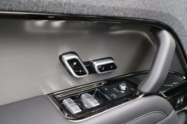 Land Rover Range Rover Sport (2026) thumbnail 29
