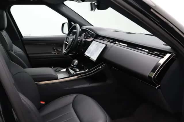 Land Rover Range Rover Sport (2026) thumbnail 37
