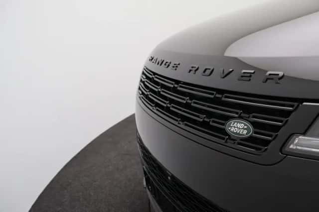 Land Rover Range Rover Sport (2026) thumbnail 43