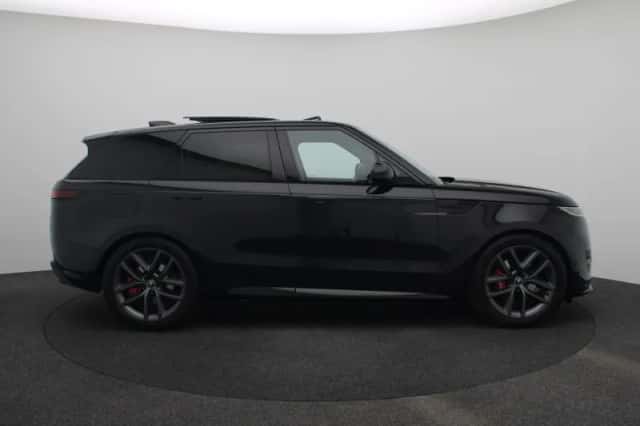 Land Rover Range Rover Sport (2026) thumbnail 7