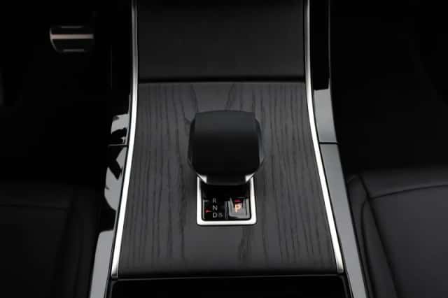 Land Rover Range Rover Evoque (2026) thumbnail 11