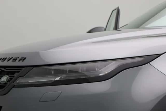 Land Rover Range Rover Evoque (2026) thumbnail 15