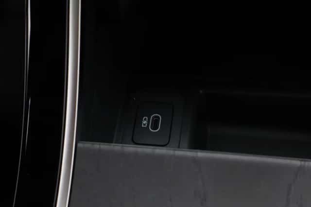 Land Rover Range Rover Evoque (2026) thumbnail 28