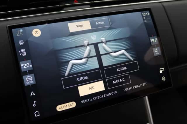 Land Rover Range Rover (2024) thumbnail 17