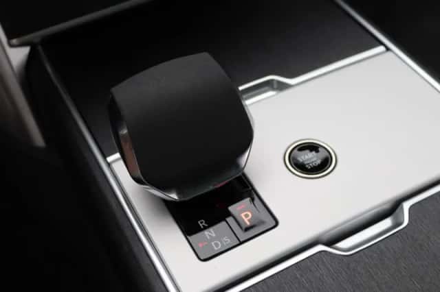 Land Rover Range Rover (2024) thumbnail 20