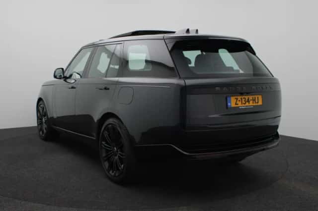 Land Rover Range Rover (2024) thumbnail 3
