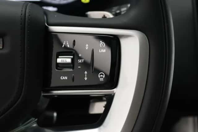 Land Rover Range Rover (2024) thumbnail 23
