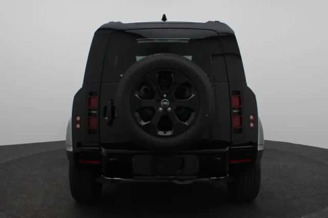 Land Rover Defender (2026) thumbnail 4