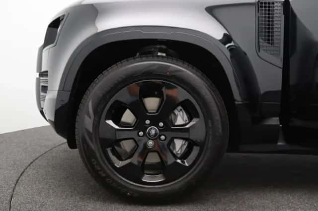 Land Rover Defender (2026) thumbnail 4