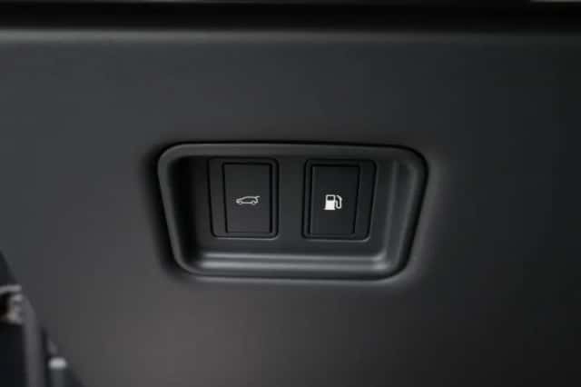 Land Rover Range Rover Sport (2024) thumbnail 28
