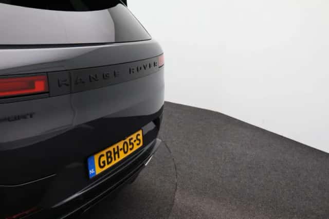 Land Rover Range Rover Sport (2024) thumbnail 44