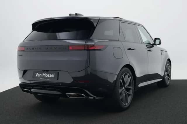 Land Rover Range Rover Sport (2026) thumbnail 6