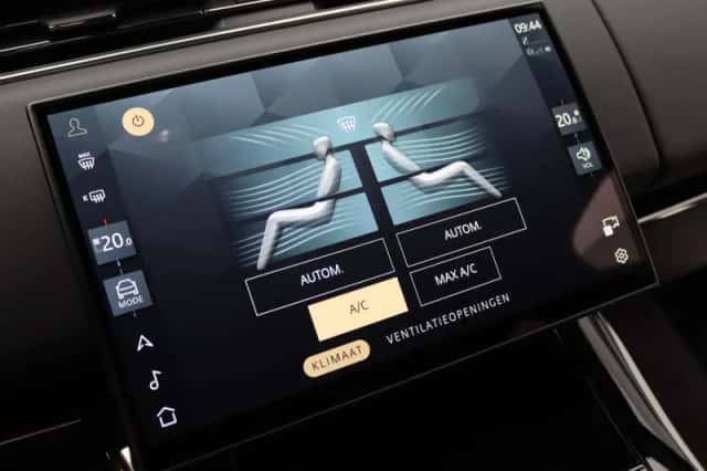 Land Rover Range Rover Sport (2024) thumbnail 17