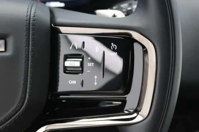 Land Rover Range Rover Sport (2024) thumbnail 23