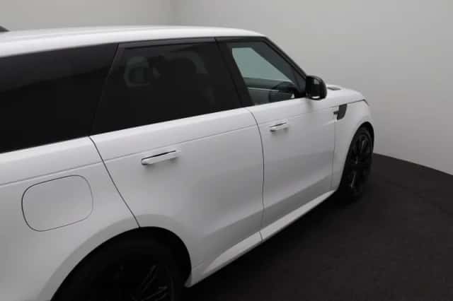 Land Rover Range Rover Sport (2024) thumbnail 39