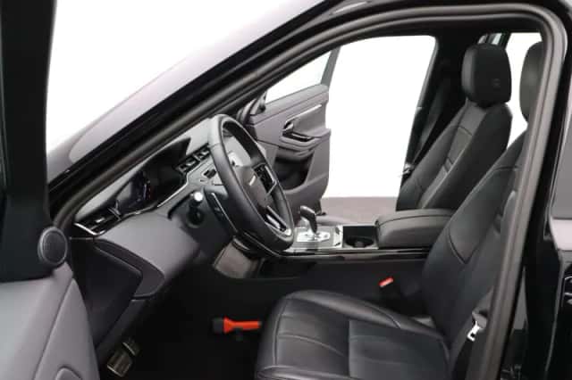 Land Rover Range Rover Evoque (2022) thumbnail 11
