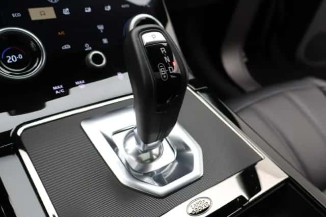 Land Rover Range Rover Evoque (2022) thumbnail 18