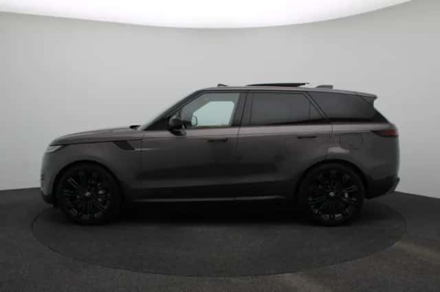 Land Rover Range Rover Sport (2025) thumbnail 5