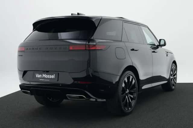 Land Rover Range Rover Sport (2026) thumbnail 3