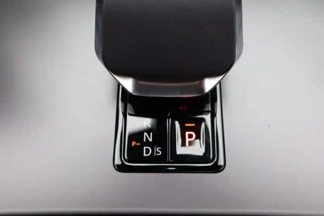Land Rover Discovery Sport (2026) thumbnail 18