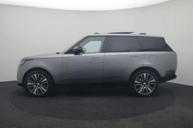 Land Rover Range Rover (2024) thumbnail 4