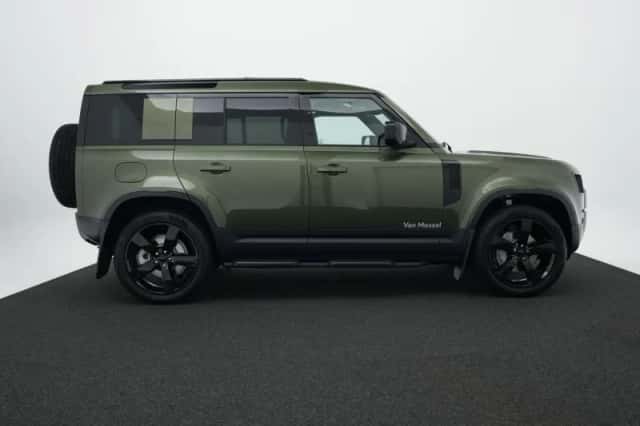 Land Rover Defender (2026) thumbnail 6