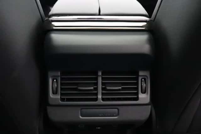 Land Rover Range Rover Evoque (2026) thumbnail 39