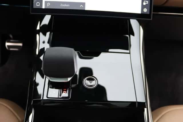 Land Rover Range Rover Sport (2025) thumbnail 11