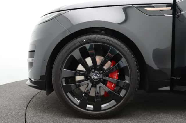 Land Rover Range Rover Sport (2025) thumbnail 16