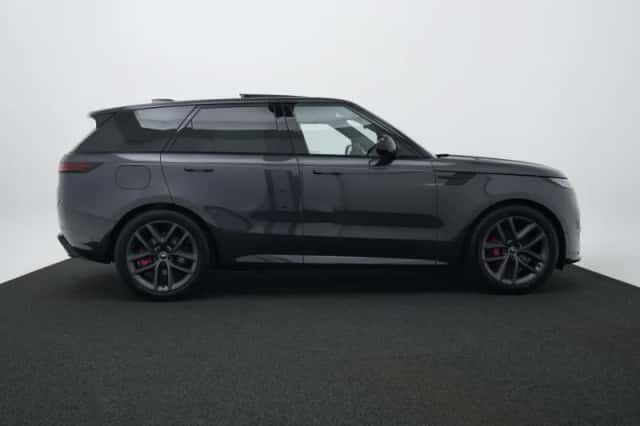 Land Rover Range Rover Sport (2026) thumbnail 5