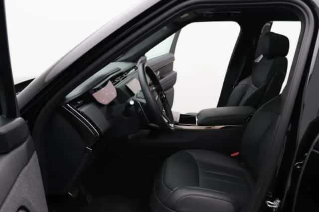 Land Rover Range Rover Sport (2024) thumbnail 12