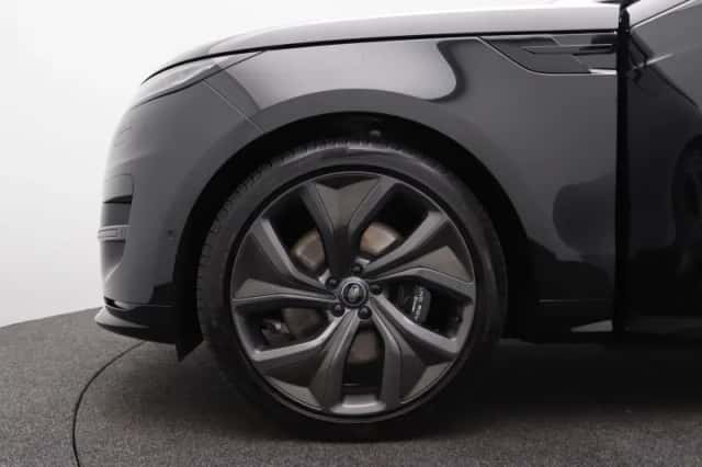 Land Rover Range Rover Sport (2024) thumbnail 16
