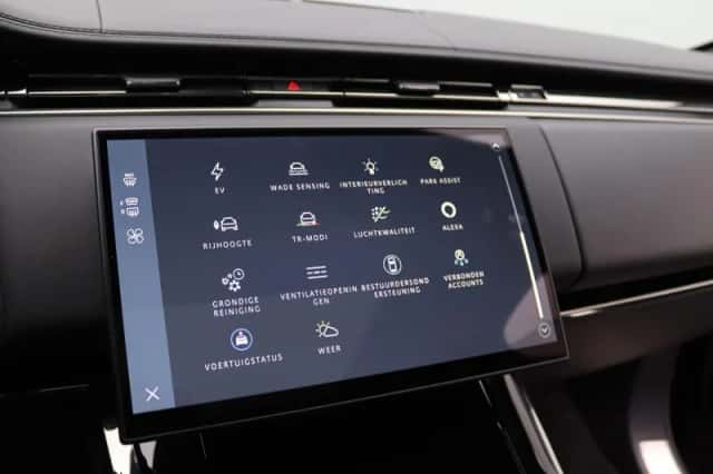 Land Rover Range Rover Sport (2024) thumbnail 25