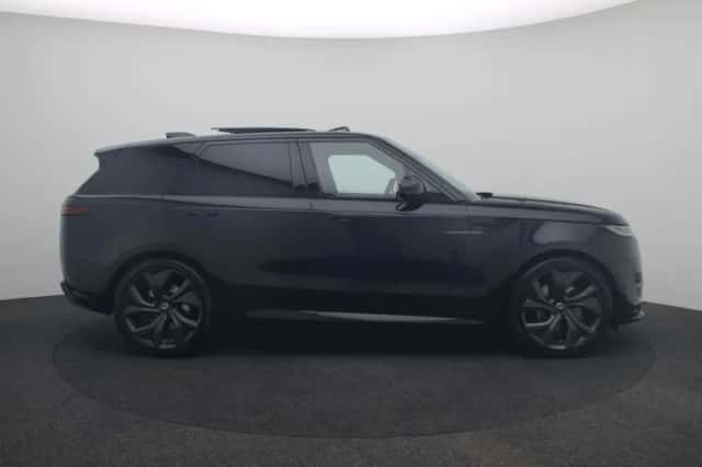 Land Rover Range Rover Sport (2024) thumbnail 7