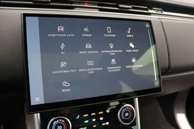 Land Rover Range Rover (2023) thumbnail 26
